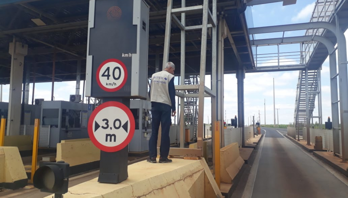 Em Paraguaçu Paulista, Ipem-SP verifica radar na rodovia SP 284